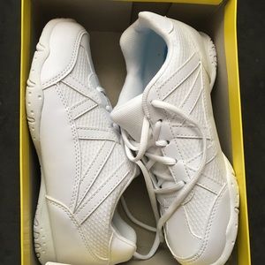 Brand new tennis shoes